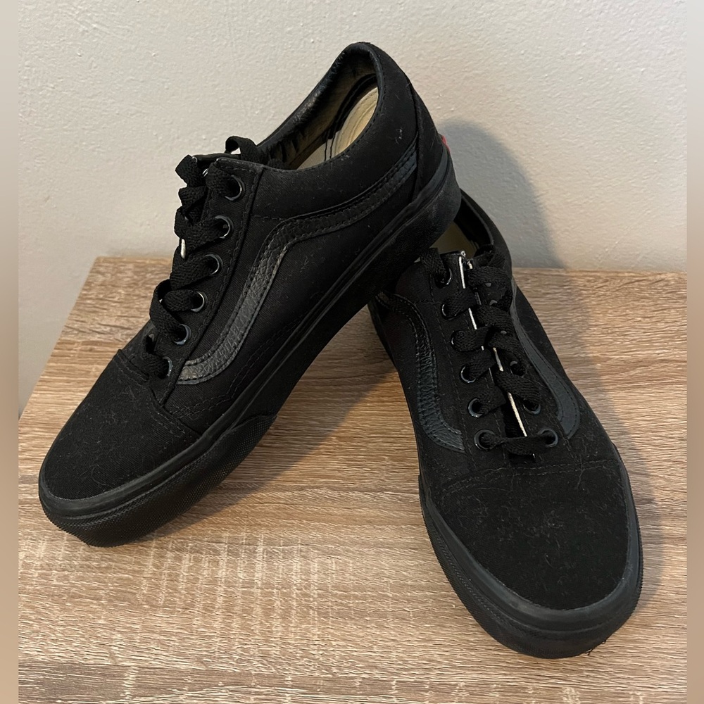 Brand New, black Old Skool canvas Vans